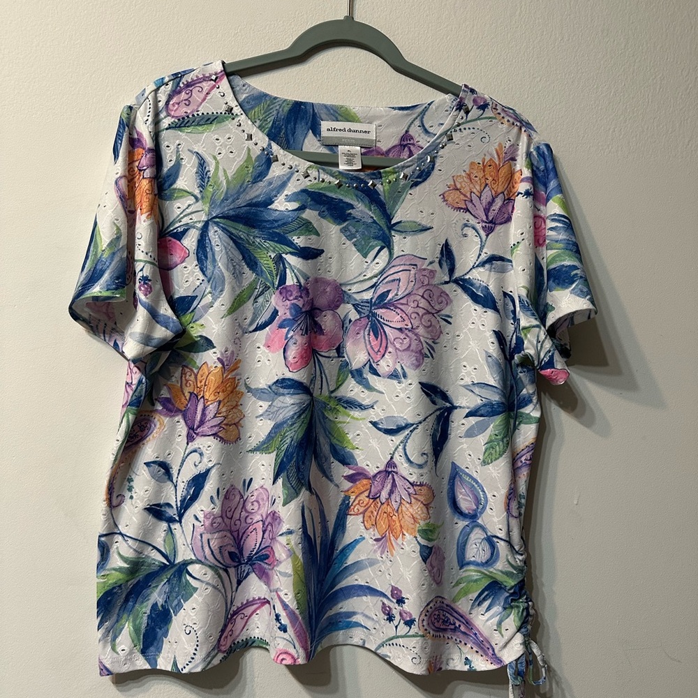 Alfred Dunner Multicolor Floral Studded Knit Short Sleeve Blouse Petite PL